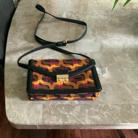 Vera Bradley Handbags - VERA BRADLEY Tess cross body purse